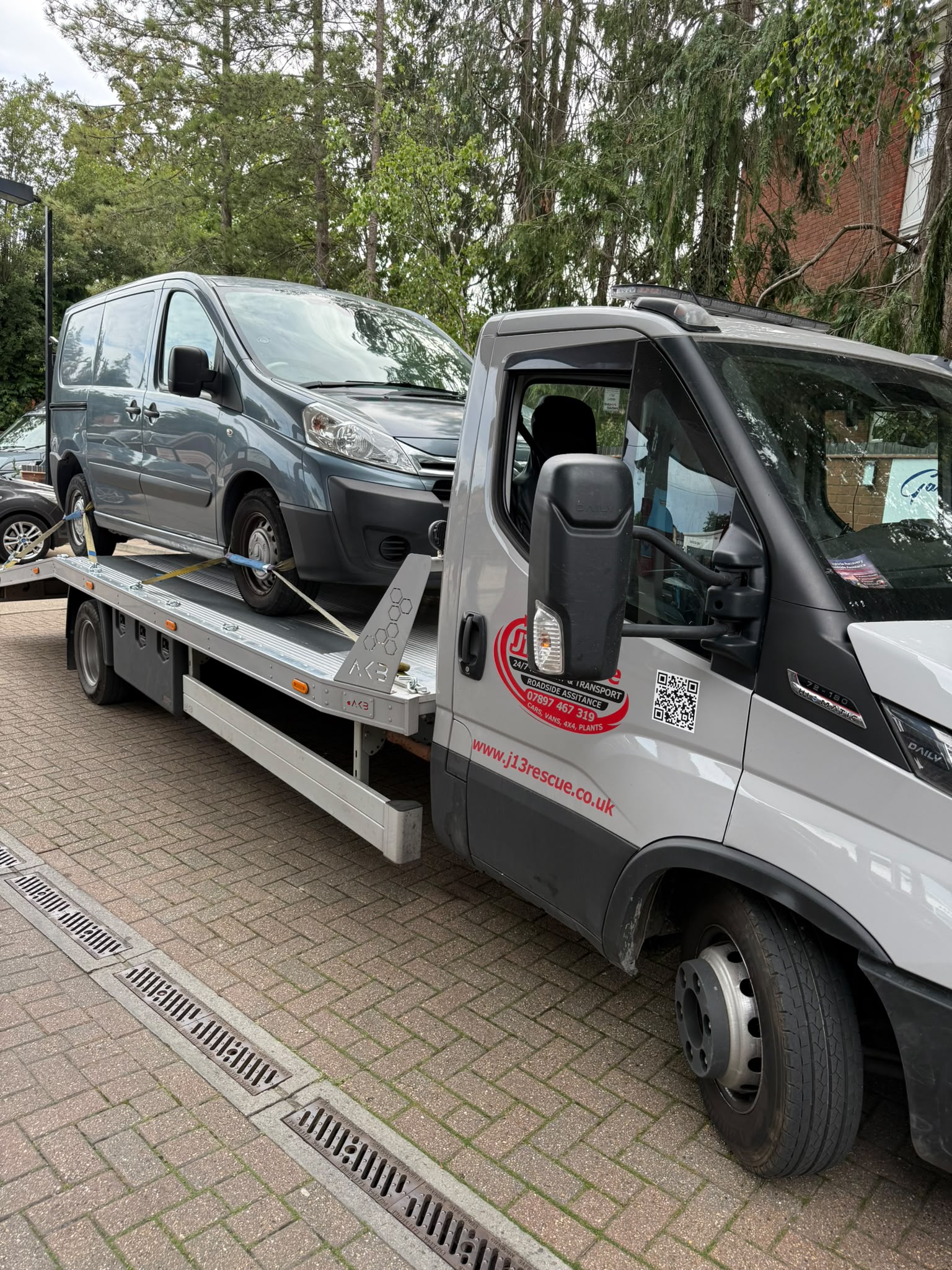 Fast 24-Hour Vehicle Recovery in Newbury, Berkshire & Along the M4 corridor