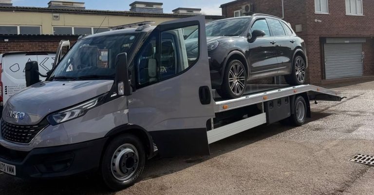 SUV Vehicle Recovery – J13 Rescue Newbury J13 Rescue vehicle recovery transporting an SUV in Newbury